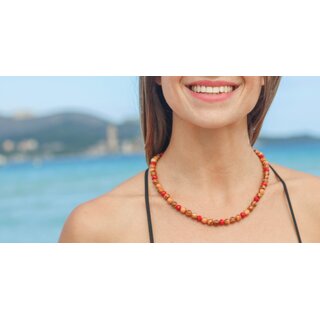 Halskette mit Perlen aus echten Olivenholz natur und Schmuckperlen rot handgemacht auf Mallorca Holzschmuck Schmuck aus Olivenholz