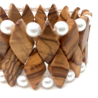 Bracelet made of genuine olive wood beads, limbs and white pearls handmade in Mallorca olive wood jewelery